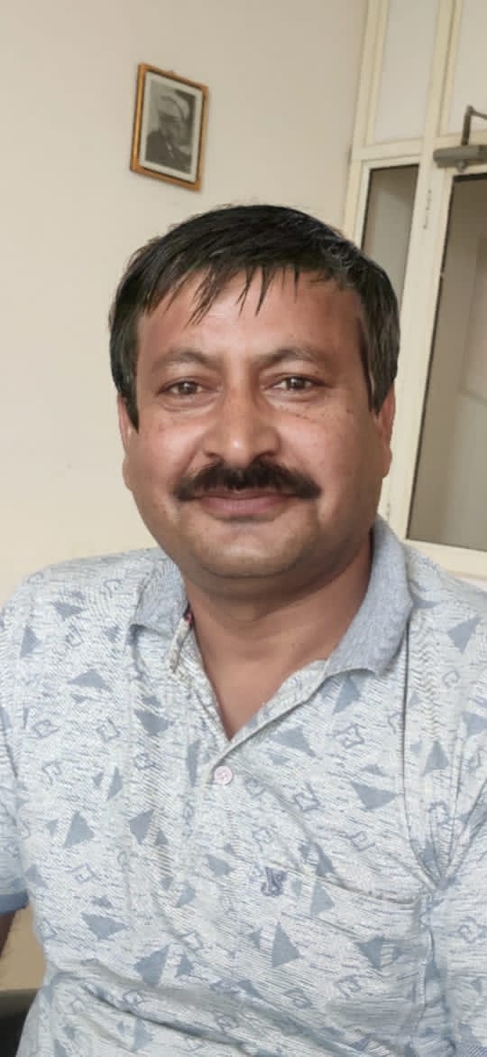 Mr. Suresh Kumar Dixit